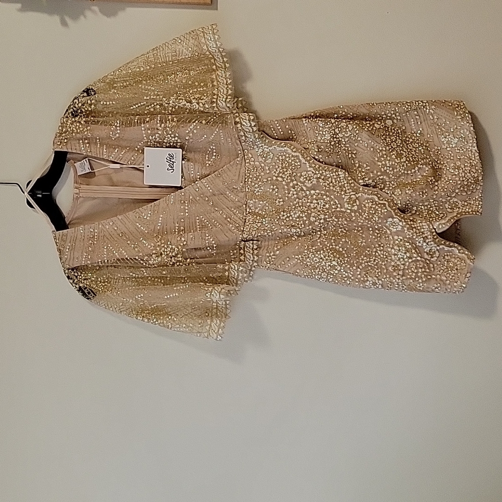 Nude/gold Selfie Leslie sequin dress size xs